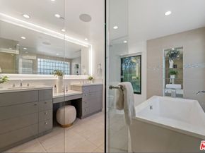 540 Westmount Drive, West Hollywood CA 90048