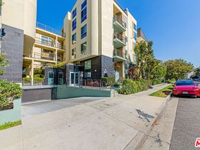 600 S Ridgeley Drive PH1, Los Angeles CA 90036