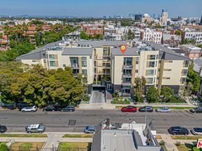 600 S Ridgeley Drive PH1, Los Angeles CA 90036