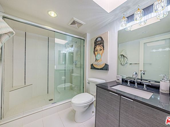 600 S Ridgeley Drive PH1, Los Angeles CA 90036