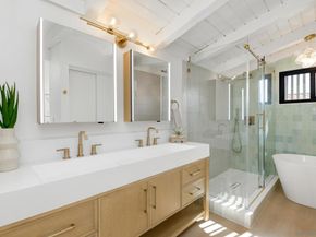 6852 Jackson Dr, San Diego CA 92119