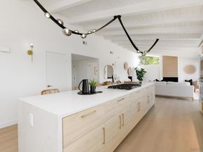 6852 Jackson Dr, San Diego CA 92119