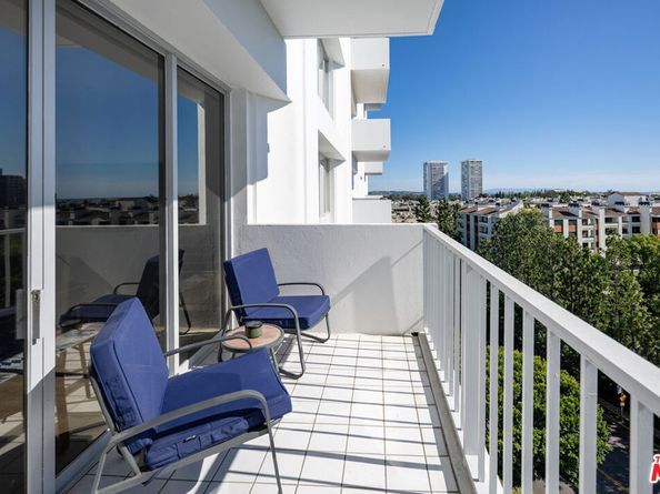 2170 Century Park East 1107, Los Angeles CA 90067
