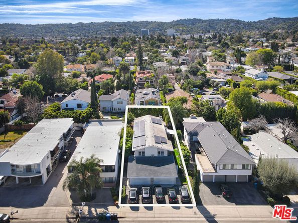 14722 Magnolia Boulevard, Sherman Oaks CA 91403