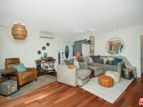 14722 Magnolia Boulevard, Sherman Oaks CA 91403