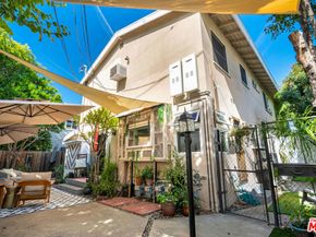 14722 Magnolia Boulevard, Sherman Oaks CA 91403