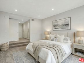 1260 S Beverly Glen Boulevard 304, Los Angeles CA 90024