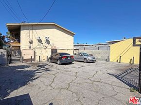 1130 W 97th Street, Los Angeles CA 90044