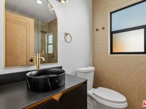 5168 Southridge Avenue, Los Angeles CA 90043