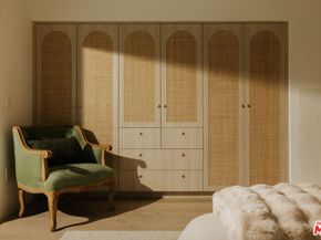 880 Teakwood Road, Los Angeles CA 90049