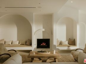 880 Teakwood Road, Los Angeles CA 90049