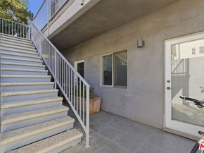 635 N Windsor Boulevard, Los Angeles CA 90004