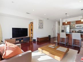 635 N Windsor Boulevard, Los Angeles CA 90004