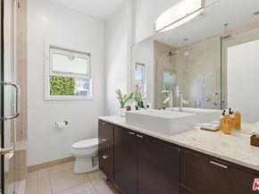 635 N Windsor Boulevard, Los Angeles CA 90004