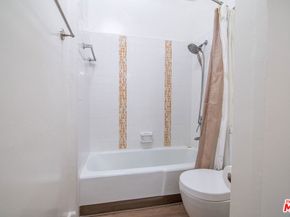 5625 Windsor Way 107, Culver City CA 90230