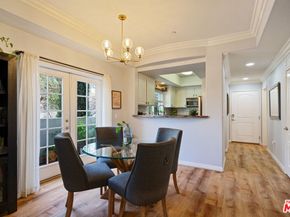 12010 Magnolia Boulevard 101, Valley Village CA 91607