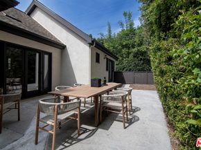 607 Lillian Way, Los Angeles CA 90004