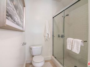 607 Lillian Way, Los Angeles CA 90004