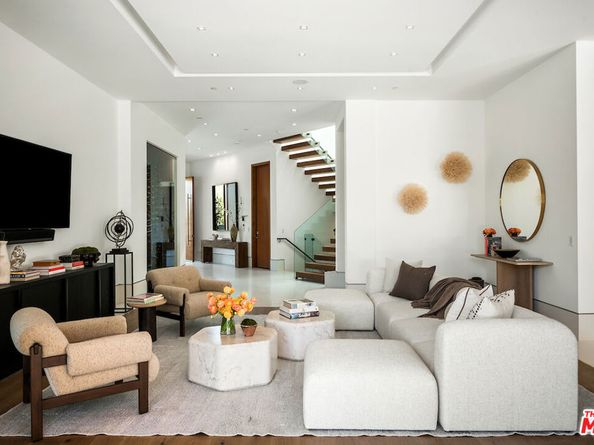 17335 Tramonto Drive, Pacific Palisades CA 90272