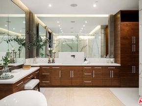 17335 Tramonto Drive, Pacific Palisades CA 90272