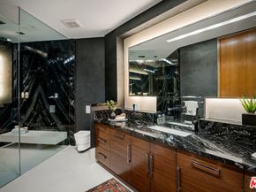 17335 Tramonto Drive, Pacific Palisades CA 90272