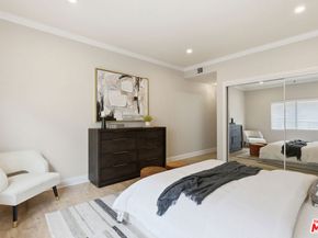 5240 Zelzah Avenue 106, Encino CA 91316