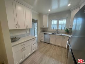 117 N Kings Road, Los Angeles CA 90048