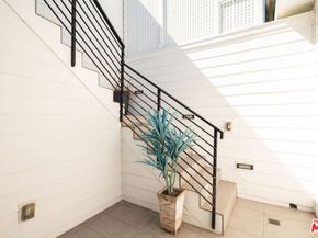 531 N Stanley Avenue, Los Angeles CA 90036