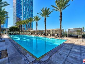 877 Francisco Street 1516, Los Angeles CA 90017