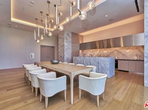 877 Francisco Street 1516, Los Angeles CA 90017