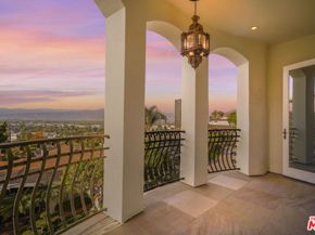 10940 Terryview Drive, Studio City CA 91604