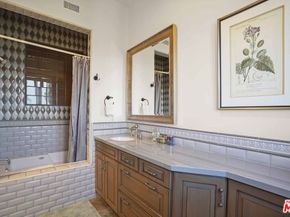 10940 Terryview Drive, Studio City CA 91604