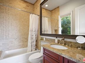 10940 Terryview Drive, Studio City CA 91604