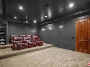 10940 Terryview Drive, Studio City CA 91604