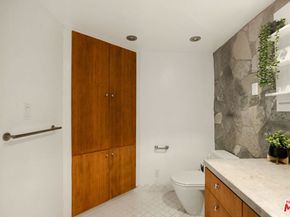 3305 Hillock Drive, Los Angeles CA 90068