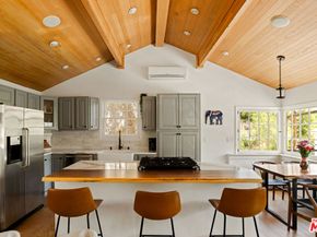 3305 Hillock Drive, Los Angeles CA 90068