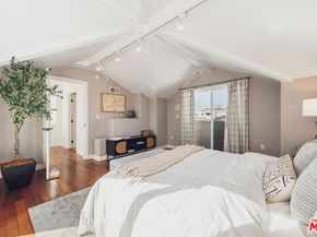 844 3rd Street 5, Santa Monica CA 90403