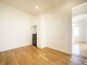 1159 S Norton Avenue, Los Angeles CA 90019