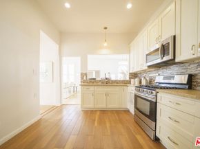 1159 S Norton Avenue, Los Angeles CA 90019