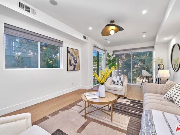 6050 E Burwood, Los Angeles CA 90042