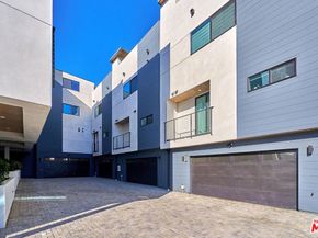 6050 E Burwood, Los Angeles CA 90042