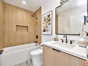 6050 E Burwood, Los Angeles CA 90042