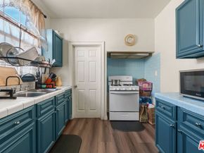 808 W Imperial Highway, Los Angeles CA 90044