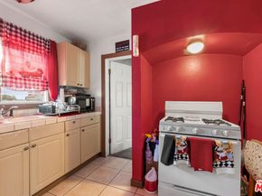 808 W Imperial Highway, Los Angeles CA 90044