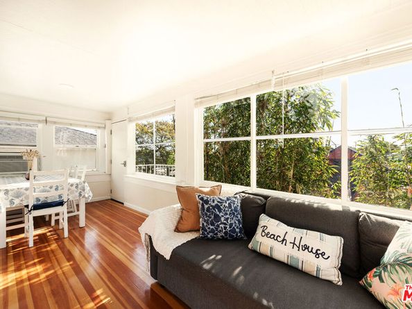 51 Sunset Avenue, Venice CA 90291