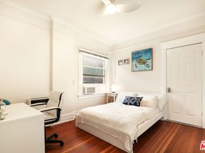 51 Sunset Avenue, Venice CA 90291