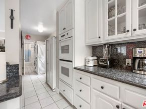 2615 Beach Avenue, Venice CA 90291