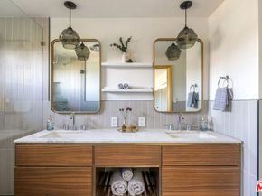 2682 Hollyridge Drive, Los Angeles CA 90068