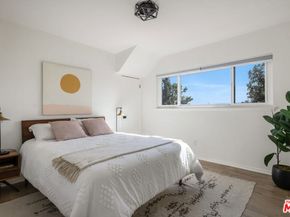 2682 Hollyridge Drive, Los Angeles CA 90068