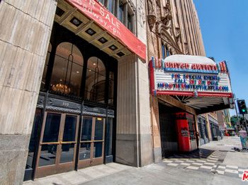 939 S Broadway